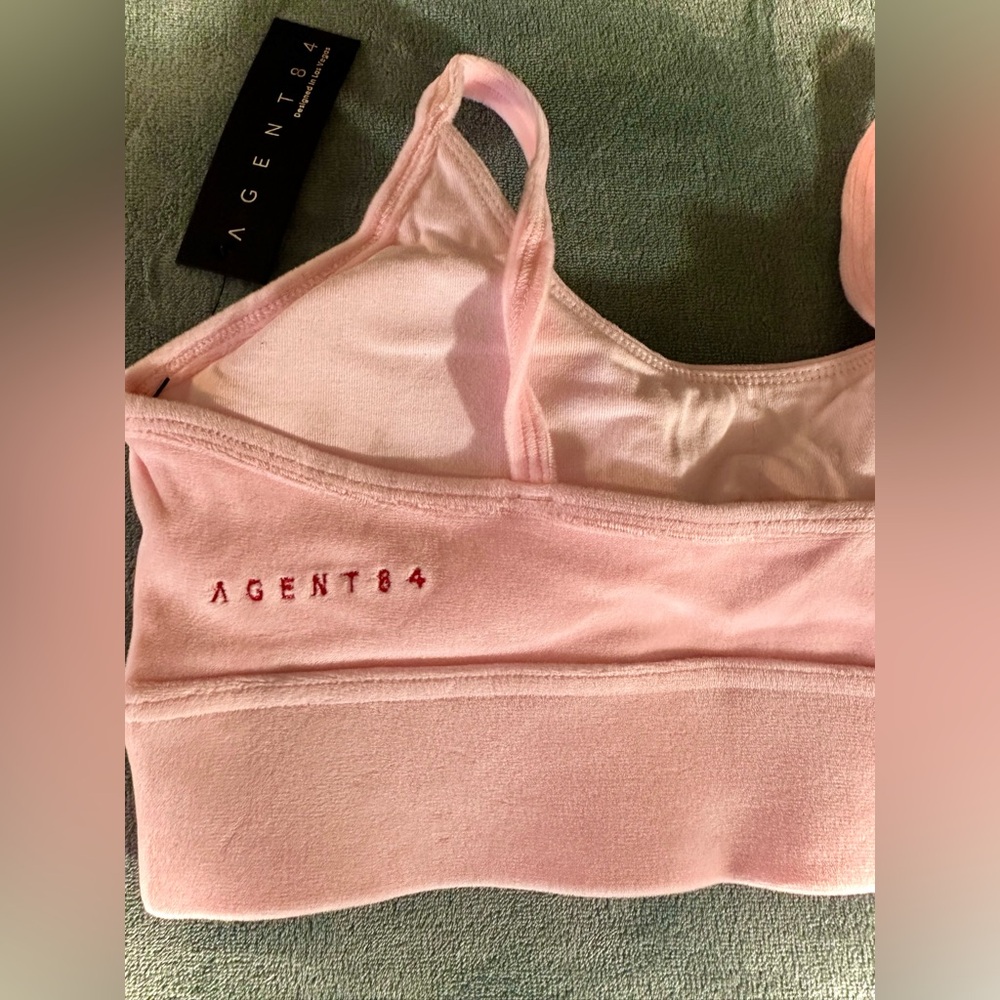***NWT*** Agent84 Woman’s Pink Velour Sports Bralette - Picture 3 of 4